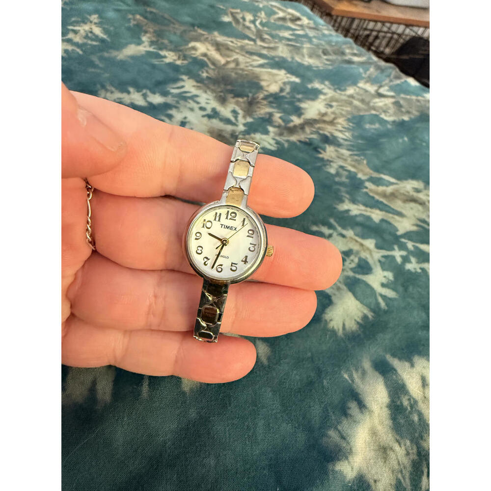 Vintage Timex Womens stretch band watch